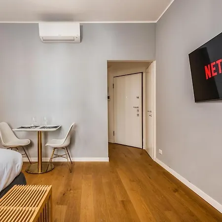 Daire Metro A 3 Min-duomo A 8 Min-wi-fi-ac-smarttv Milano